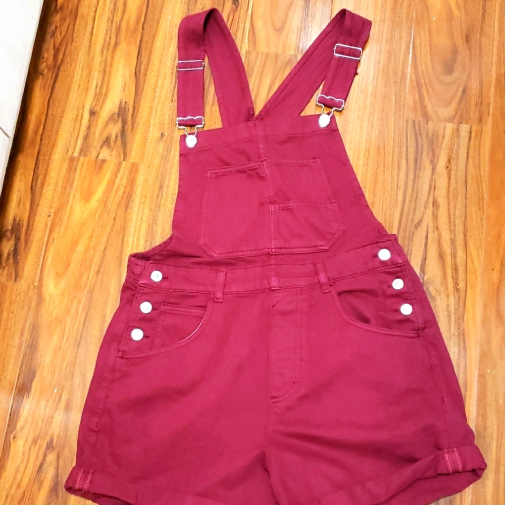 Cute short overalls